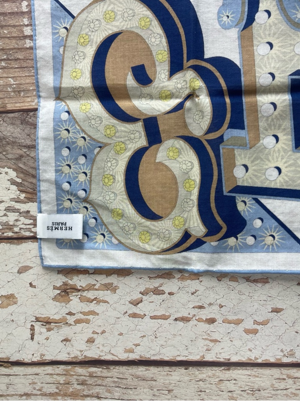 Hermes Electrique 45cm Silk Scarf - Dimitri Rybaltchenko Like New Authentic - Picture 11 of 14